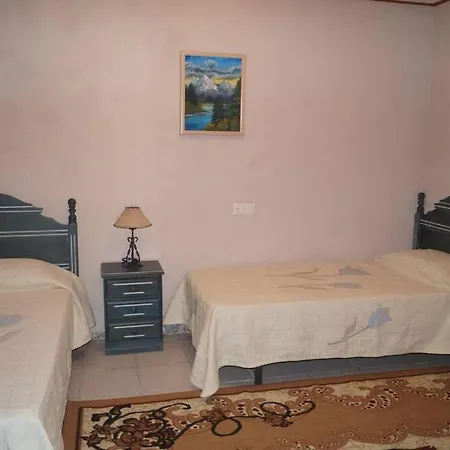 منزل للإقامة Private/separate Floor In A Near *