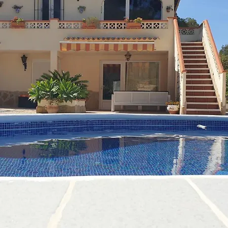 منزل للإقامة Private/separate Floor In A Near *